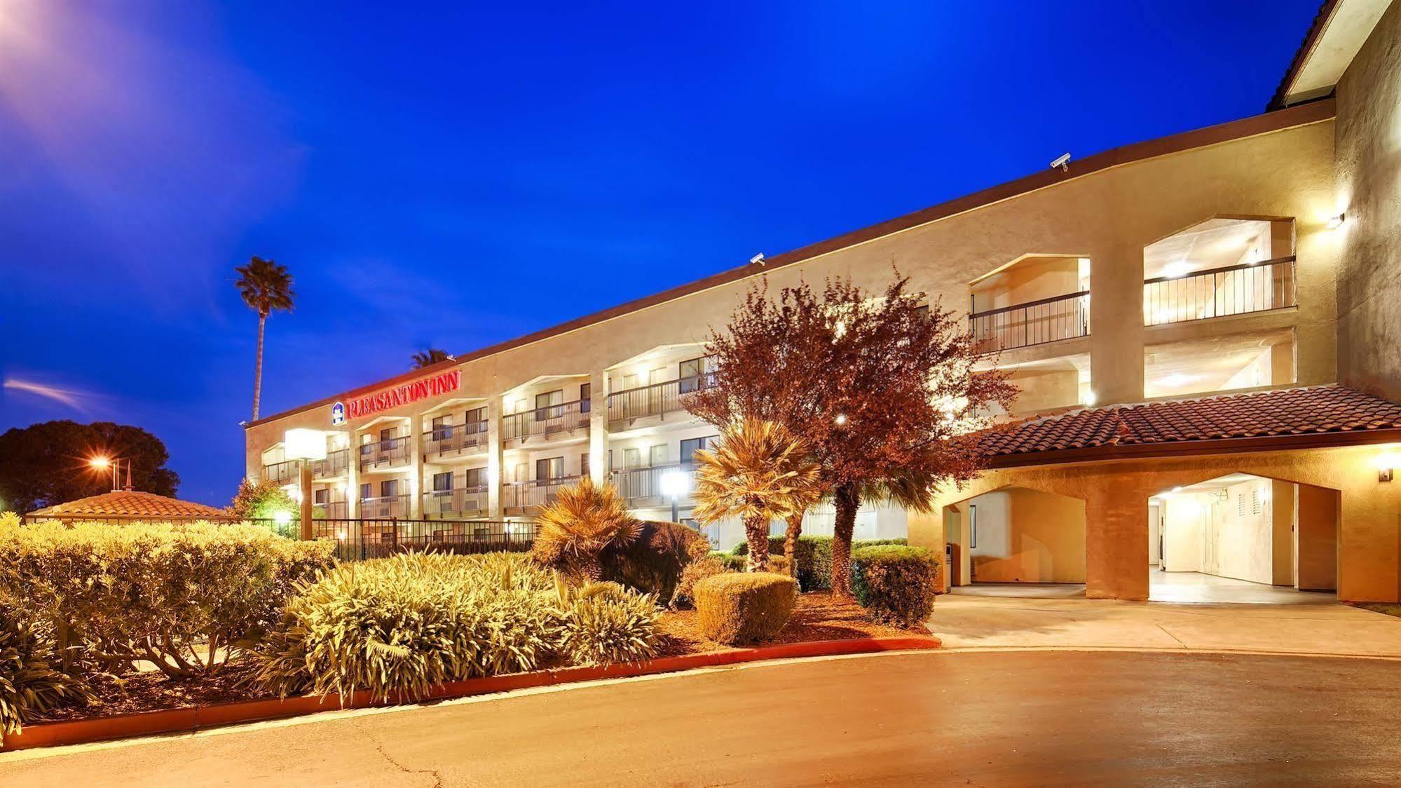 Best Western Plus Pleasanton Inn Exterior foto